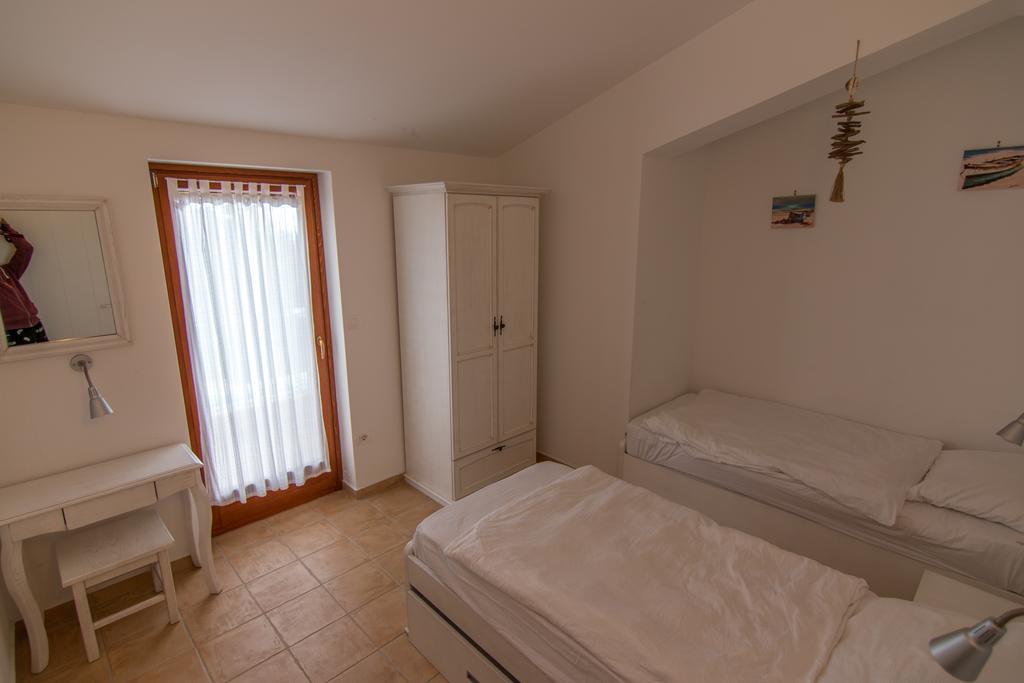 Apartments Athos Rabac Exterior photo